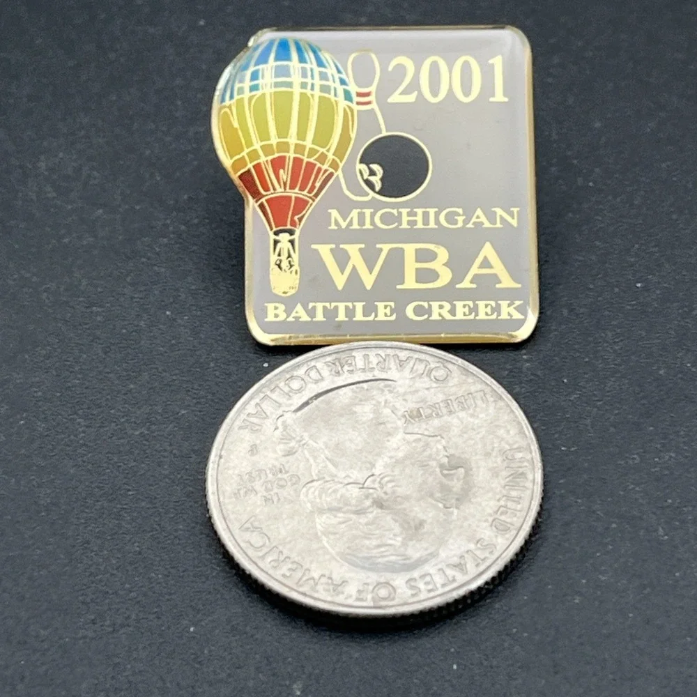 Bowling 2001 Michigan WBA Battle Creek‎ Lapel Hat Pin
